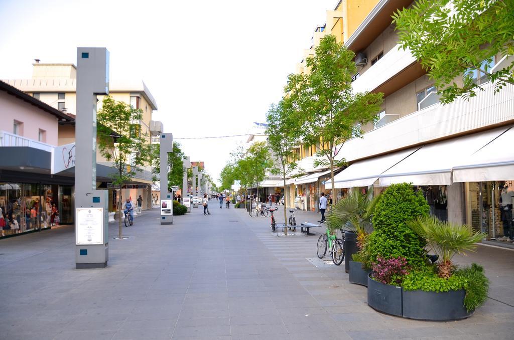 Residenza Nervesa Appartement Lignano Sabbiadoro Buitenkant foto